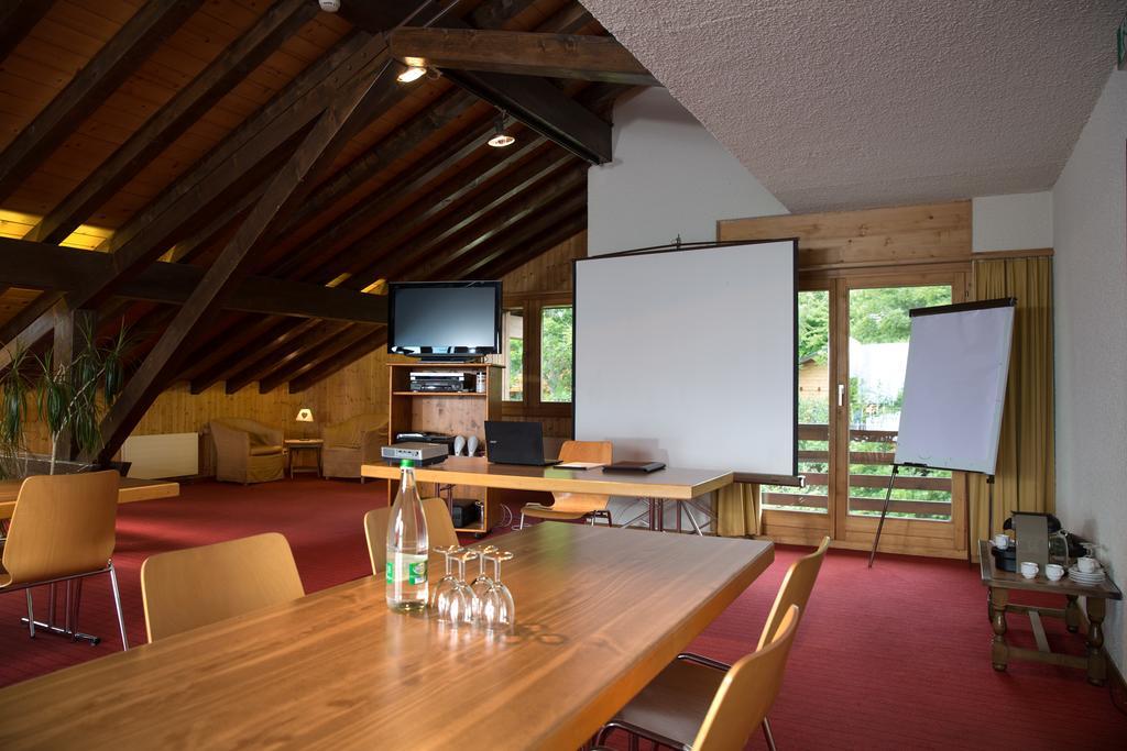 Hotel La Prairie Crans-Montana Bagian luar foto